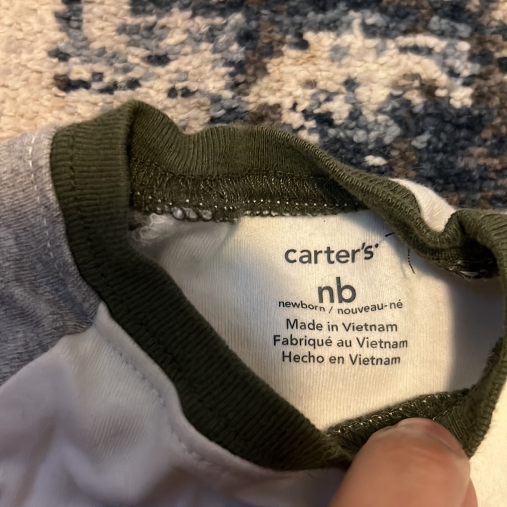 Carters NewBorn Lot (B-3) - Picture 4 of 11